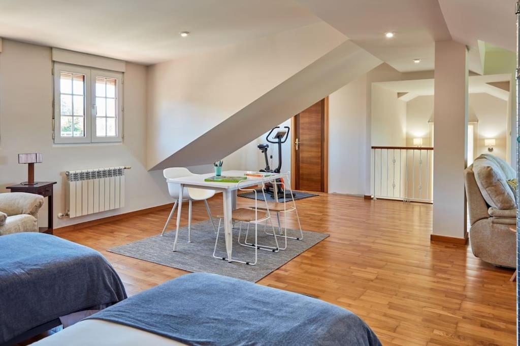 Casa Condomina Amés Exteriör bild